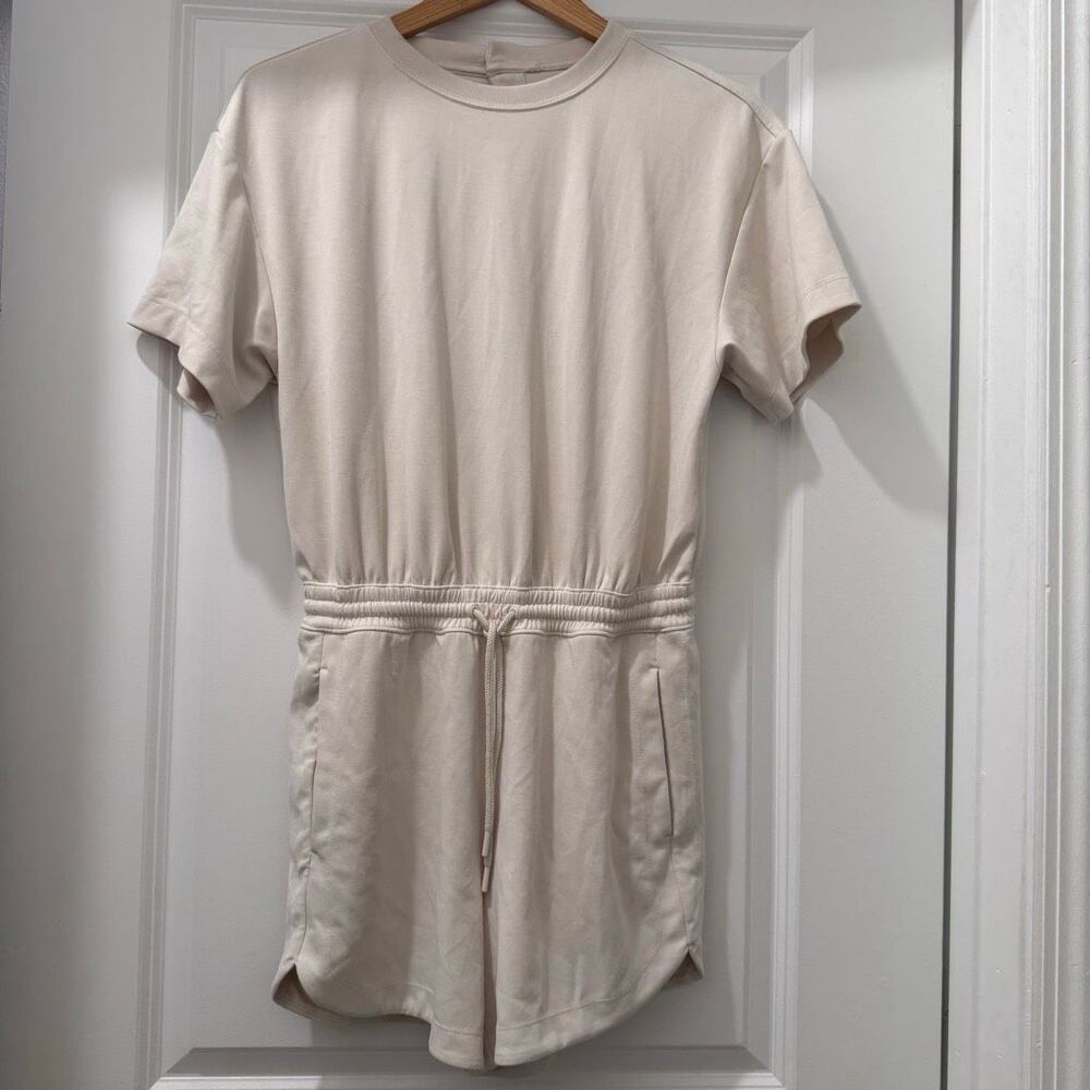 Athleta Seasoft Romper in Cream size XS